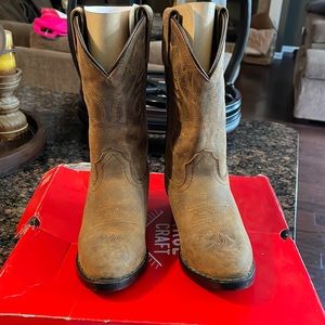 Girls brown cowboys boots